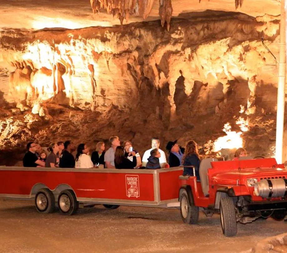 Summer Discovery Fantastic Caverns summertime program