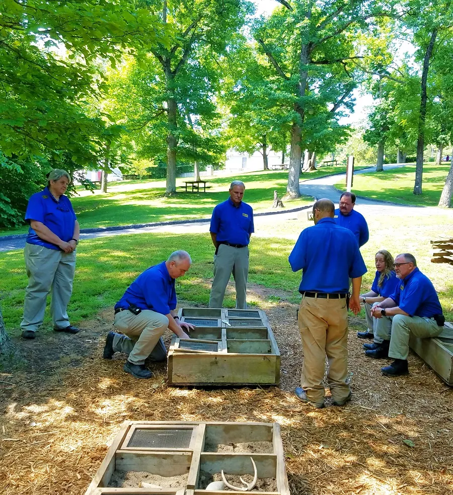 Summer Discovery Team Dig