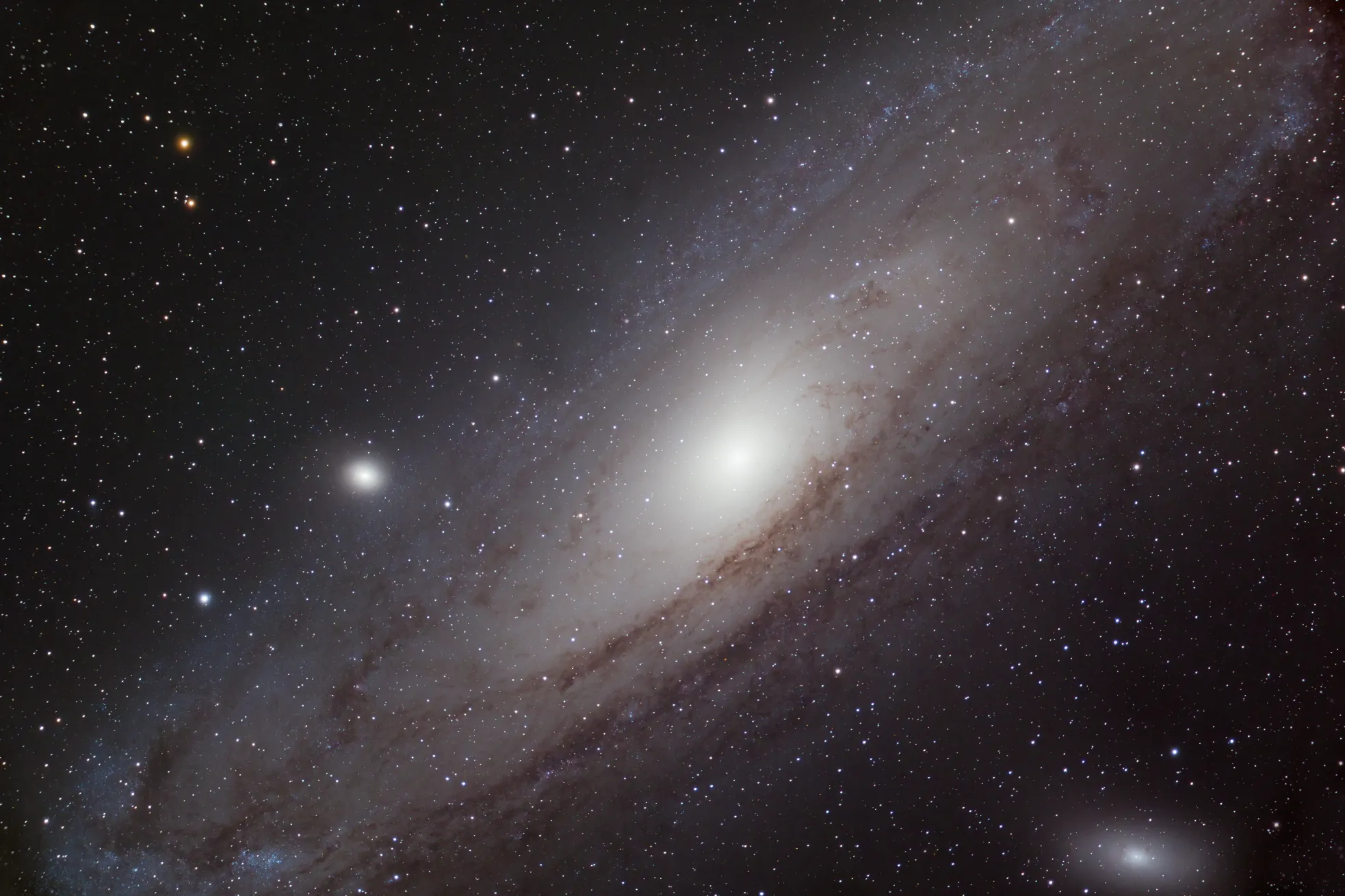 Andromeda Galaxy astrophoto taken in just 15 minutes by Richard Harris at Ozark Hills Observatory