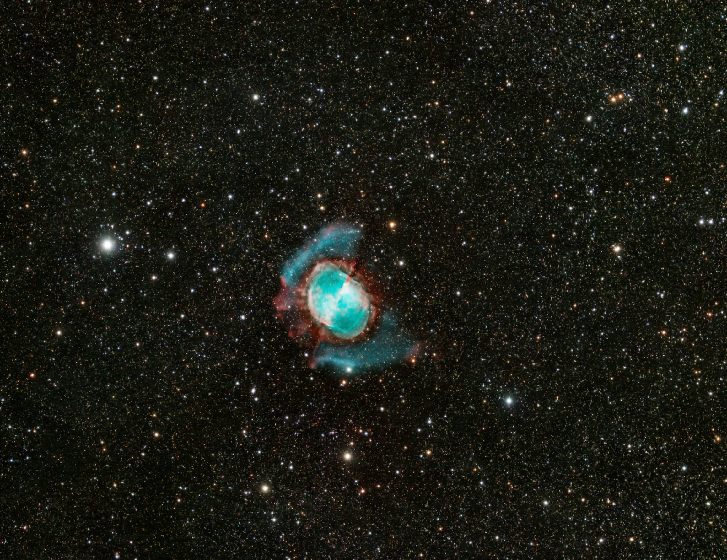 M27 Dumbbell Nebula with a Takahashi FSQ106EDX4 instrument