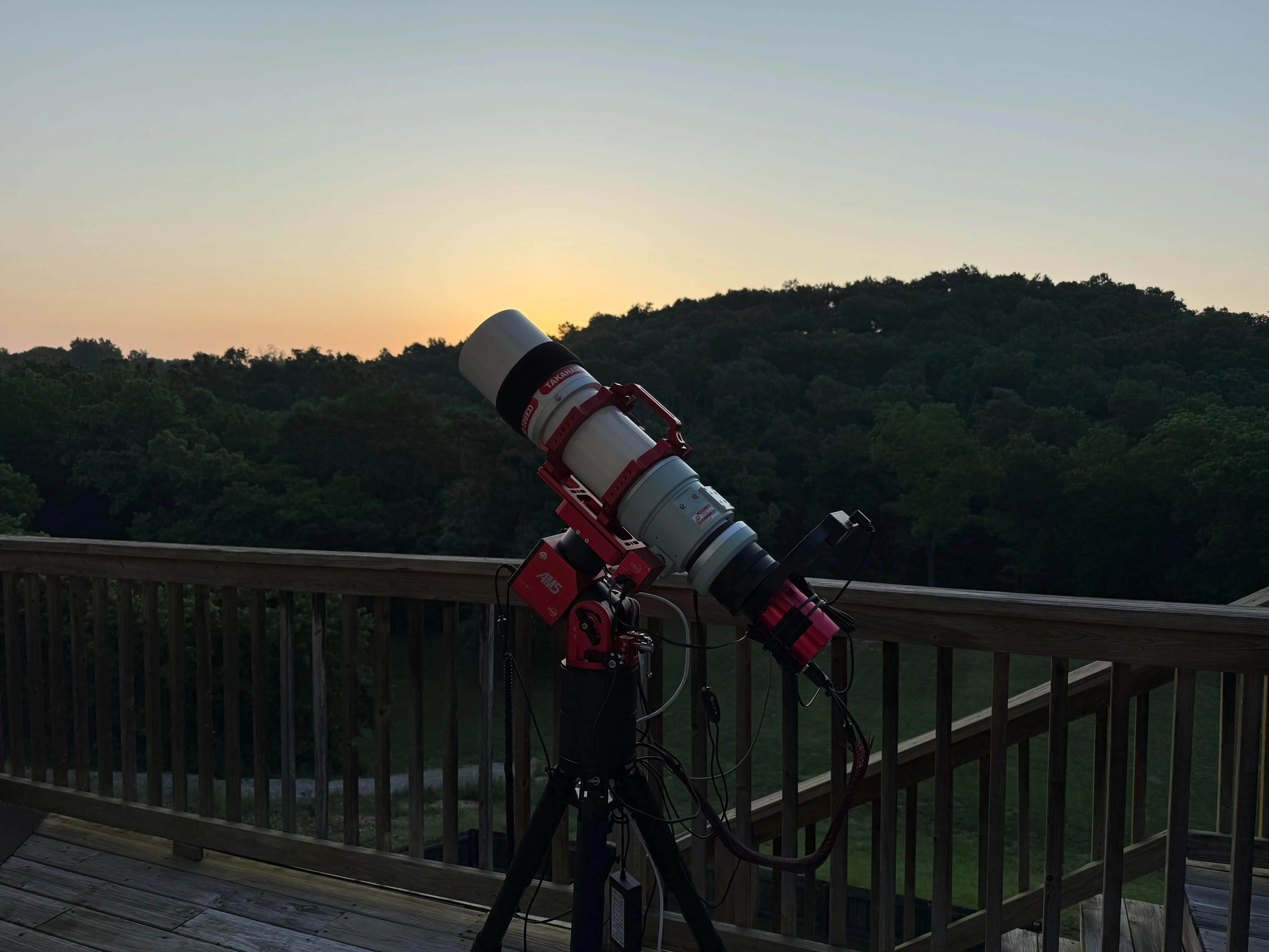 Astrophotographer Richard Harris renown Takahashi 106 EDX4 rig Astrophotographer Richard Harris renown Takahashi 106 EDX4 rig